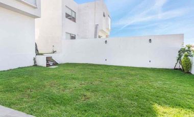 Casa en Zona Esmeralda