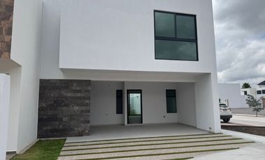 casa nueva en venta fraccionamiento Catara con terreno amplio