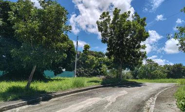 Corner lot for sale in Hampton Place Greenwood South Batangas City
