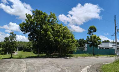 Corner lot for sale in Hampton Place Greenwood South Batangas City
