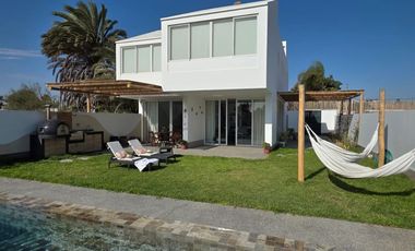 SE VENDE CASA EN CONDOMINIO EN PARACAS - PISCO