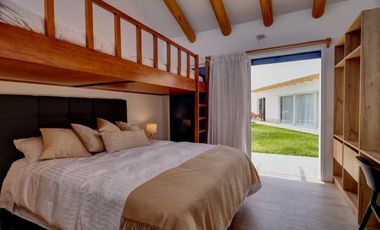 SE VENDE CASA EN CONDOMINIO PARACAS -PISCO