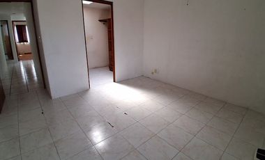 CASA MUY FUNCIONAL Y UBICADISIMA, EN PERFECTO ESTADO