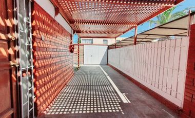 Venta casa sólida de un piso, sector Rotonda Azapa, Arica