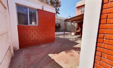 Venta casa sólida de un piso, sector Rotonda Azapa, Arica