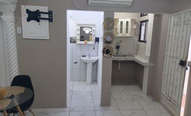 Suite amoblada de alquiler en la Urbanización La Joya, 1 parqueo.