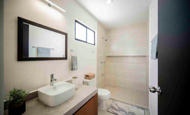 Casa en venta con Recámara en Planta Baja en Caucel
