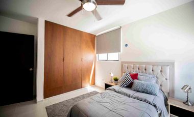 Casa en venta con Recámara en Planta Baja en Caucel