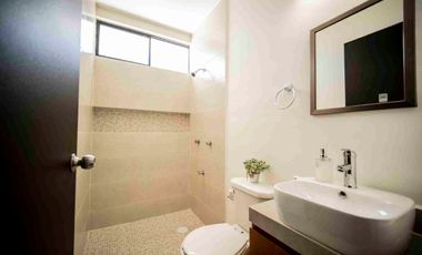 Casa en venta con Recámara en Planta Baja en Caucel