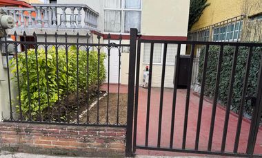 Se Vende Casa Duplex en Viveros de La Loma
