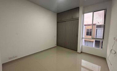 se arrienda casa .en el castillo. jamundi