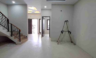 Jual Rumah Classic Modern Plus RoofTop Di Kavling DKI Jagakarsa