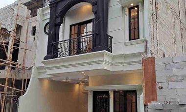 Jual Rumah Classic Modern Plus RoofTop Di Kavling DKI Jagakarsa