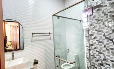 RUSH SALE! CORNER 2-STOREY MODERN HOUSE AND LOT FOR SALE NEAR MABALACAT GATE CLARK