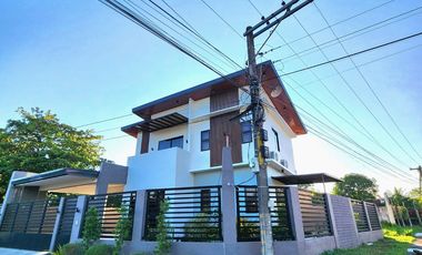 RUSH SALE! CORNER 2-STOREY MODERN HOUSE AND LOT FOR SALE NEAR MABALACAT GATE CLARK