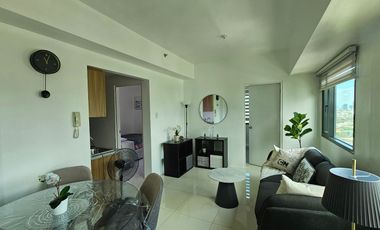 2 Bedroom Fully Furnished corner unit along Shaw Boulevard