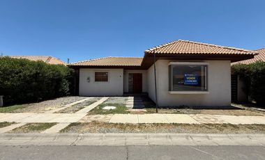 SAN ESTEBAN - VENDE CASA 3D 2B 1E COND. LOS SOLARES