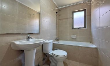 SAN ESTEBAN - VENDE CASA 3D 2B 1E COND. LOS SOLARES