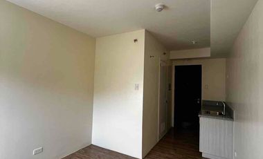 FOR RENT – STUDIO @ BERKELEY SUITES, SOUTH FORBES/NUVALI