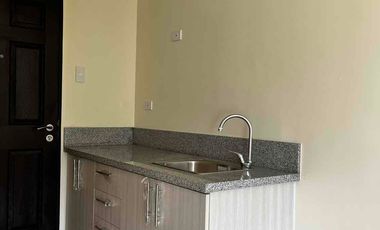 FOR RENT – STUDIO @ BERKELEY SUITES, SOUTH FORBES/NUVALI