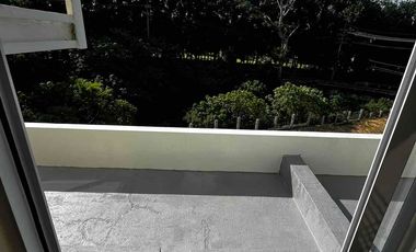 FOR RENT – STUDIO @ BERKELEY SUITES, SOUTH FORBES/NUVALI