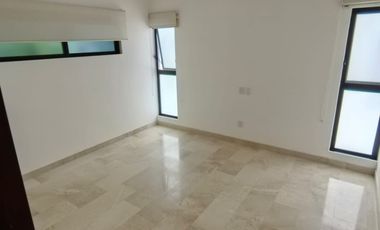 CASA EN VENTA LAGOS DEL SOL CANCUN COLIBRIS