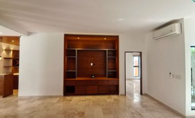 CASA EN VENTA LAGOS DEL SOL CANCUN COLIBRIS