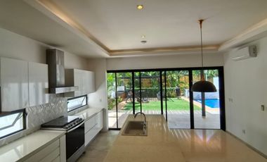 CASA EN VENTA LAGOS DEL SOL CANCUN COLIBRIS