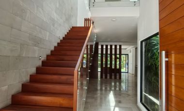 CASA EN VENTA LAGOS DEL SOL CANCUN COLIBRIS