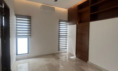 CASA EN VENTA LAGOS DEL SOL CANCUN COLIBRIS