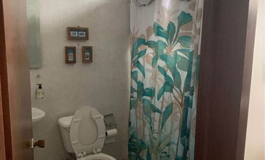 Jardines del Bosque: Casa en Venta con Distribución Funcional y Ubicación Estratégica