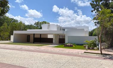 CASA EN VENTA CANCUN LAGOS DEL SOL