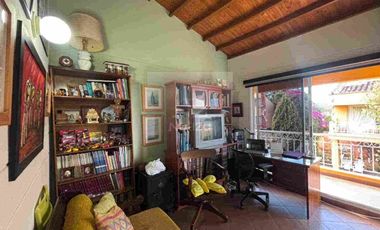 Casa Unifamiliar en urbanización cerrada