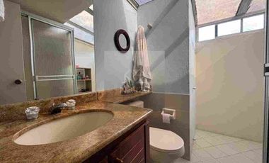 Casa Unifamiliar en urbanización cerrada