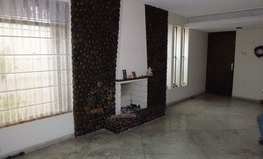 VENTA DE CASA A PRECIO DE TERRENO EN SAN MIGUEL...