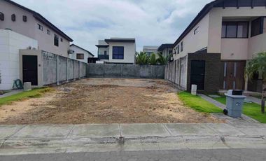Terreno amplio en venta, Ciudad Celeste