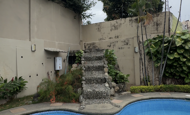 Alquilo o Vendo Casa Santa Cecilia 4 dormitorios y piscina, sin amoblar