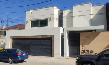 RENTA DE CASA EN VILLAS DEL CAMPESTRE CON ALBERCA