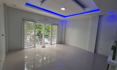 MODERN 2 STOREY APARTMENT WITH COMMON SWIMMING POOL FOR RENT NEAR CLARK