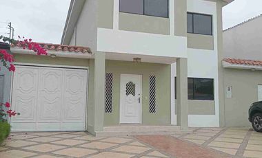Venta Casa vía a la costa Urbanización Los Angeles