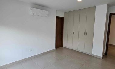 ICON BAY-MOCOLI SAMBORONDON KM6, Alquilo Hermoso departamento 3 dormitorios $2500.