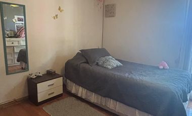 SE VENDE LINDA Y SOLIDA CASA DE 3D 1B 1E 171MTS2 COMUM ÑUÑOA