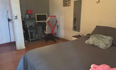 SE VENDE LINDA Y SOLIDA CASA DE 3D 1B 1E 171MTS2 COMUM ÑUÑOA