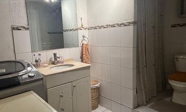 SE VENDE LINDA Y SOLIDA CASA DE 3D 1B 1E 171MTS2 COMUM ÑUÑOA
