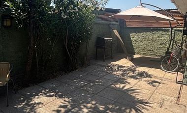 SE VENDE LINDA Y SOLIDA CASA DE 3D 1B 1E 171MTS2 COMUM ÑUÑOA