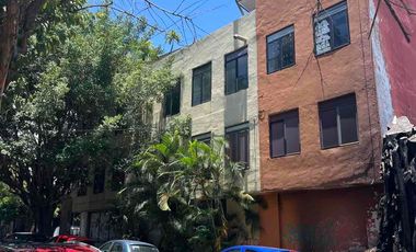 RENTA EDIFICIO 1o. y 2o. Piso 200m. IDEAL ESCUELA, OFICINAS DE GOBIERNO, etc.