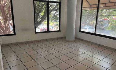 RENTA EDIFICIO 1o. y 2o. Piso 200m. IDEAL ESCUELA, OFICINAS DE GOBIERNO, etc.
