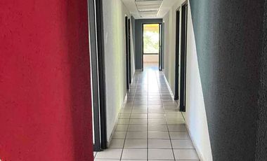 RENTA EDIFICIO 1o. y 2o. Piso 200m. IDEAL ESCUELA, OFICINAS DE GOBIERNO, etc.
