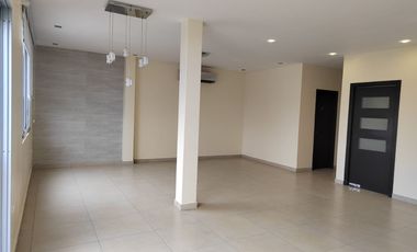 Departamento de alquiler en La Urbanización Las Cumbres, Ceibos, 1 parqueo.