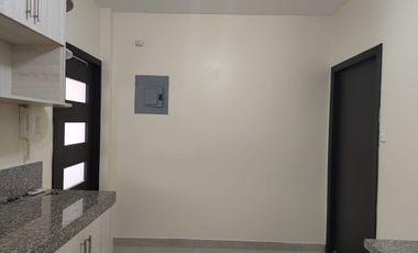 Departamento de alquiler en La Urbanización Las Cumbres, Ceibos, 1 parqueo.